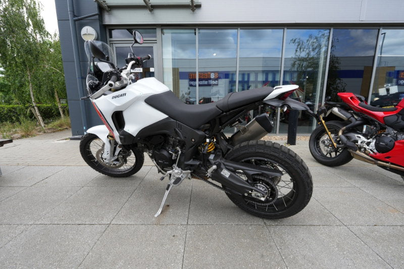 Panigale, Streetfighter, Multistrada V2 & V2 S 2025-2026, Monster & Monster +, Desert X & Hypermotard V2, V2 SP 2026 Secondary Engine Cover Set