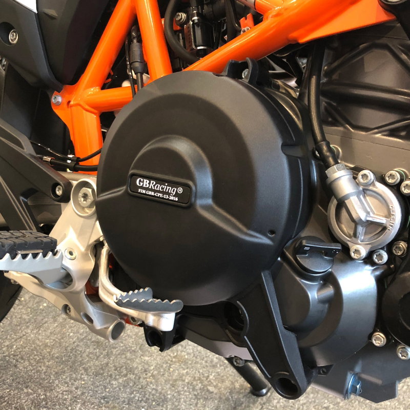 Duke 690 Secondary Engine Cover SET 2011