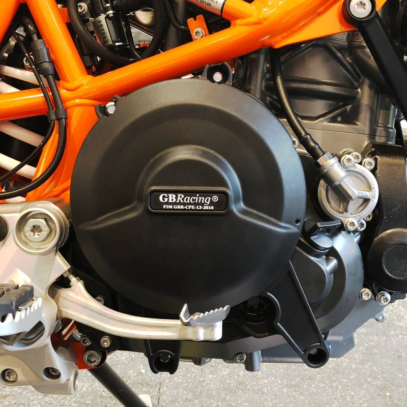 Duke 690 Secondary Engine Cover SET 2011