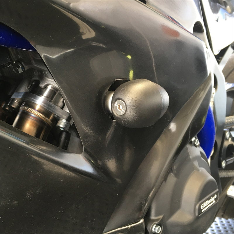 Bullet Frame Slider GSXR1000 L7 - Left Hand Side - RACE