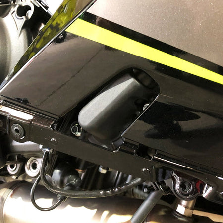 Ninja 400 2018-23, Ninja 500 2024 & KLE500 SE 2026 Secondary Water Pump Cover