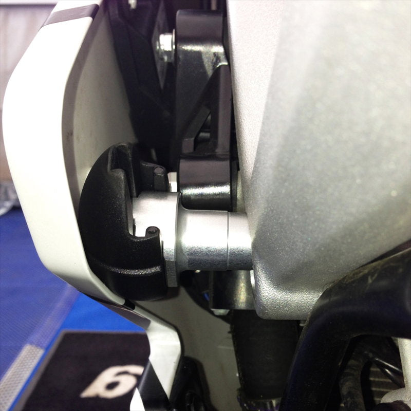 Bullet Frame Slider Set Aprilia RSV4 2010-2026 - RACE