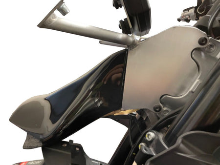 Fairings holder aluminium with GFK airduct Aprilia RS 660/21-racing