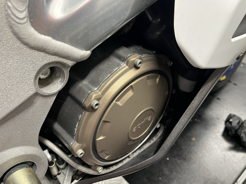 RSV 1000 R Secondary Clutch Cover 2004-2010